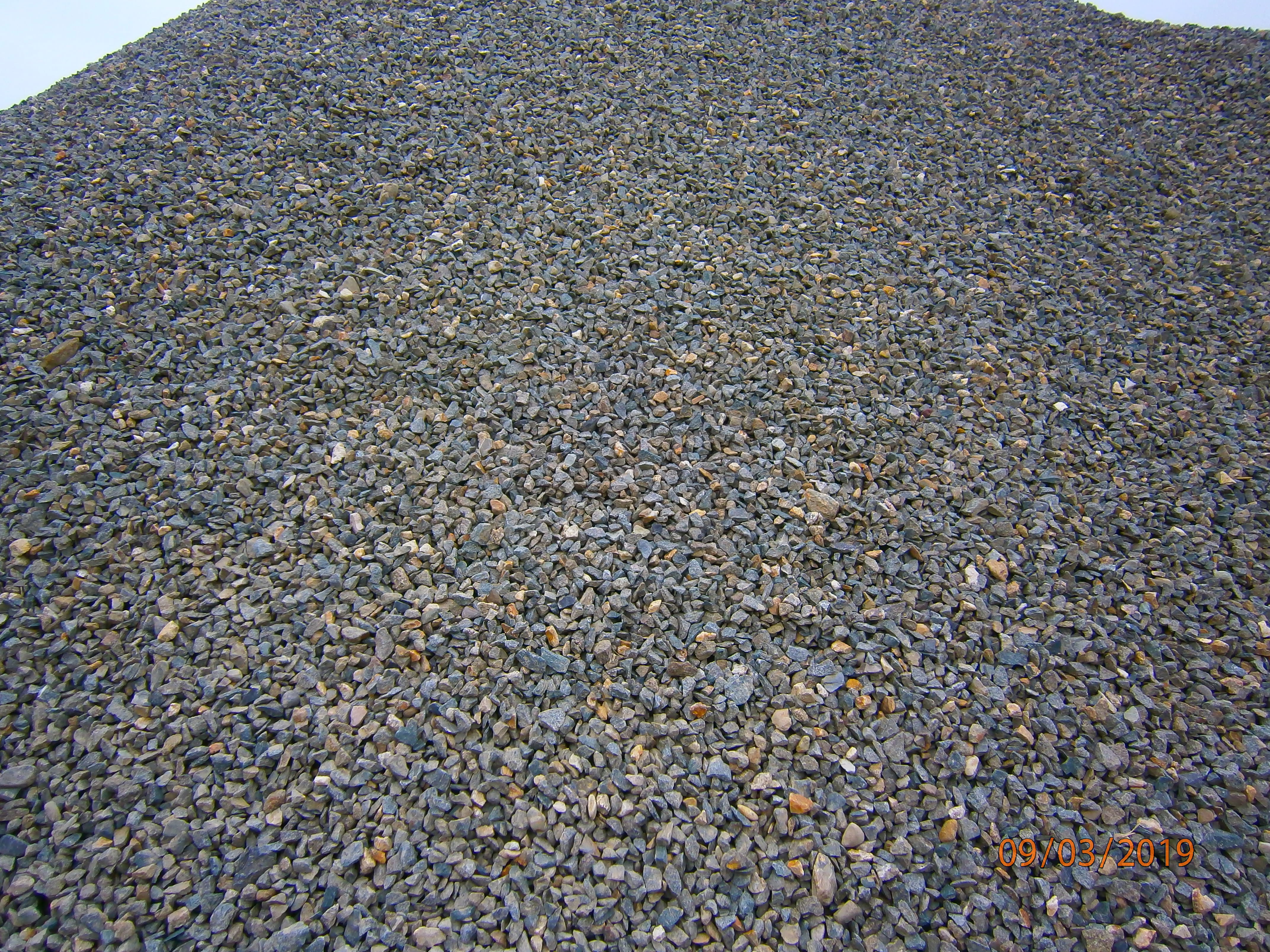 20mm crushed pebble